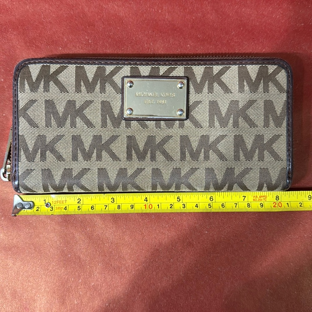 Michael Kors wallet